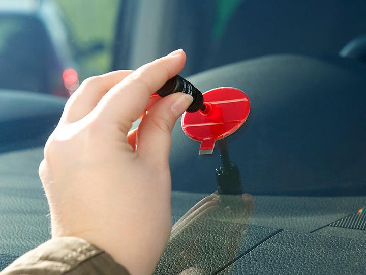 Actual product image AGT Windscreen repair kit