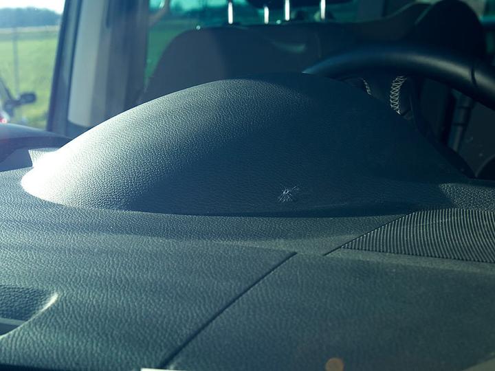 Actual product image AGT Windscreen repair kit