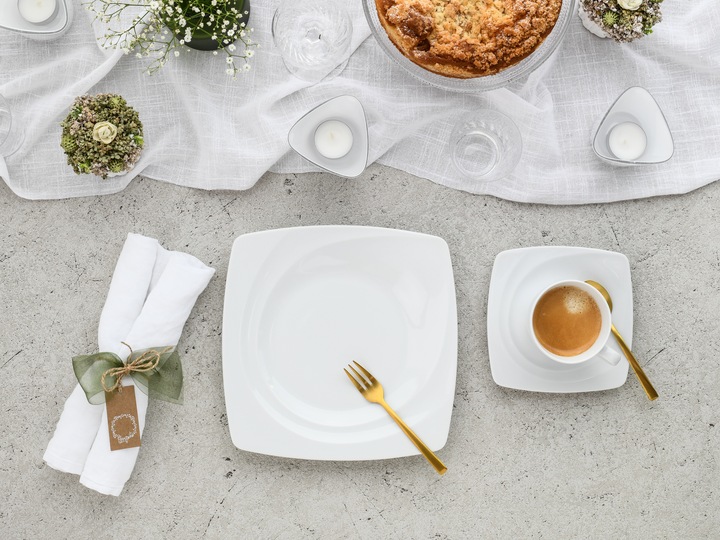 Actual product image CreaTable Celebration (18 Piece)