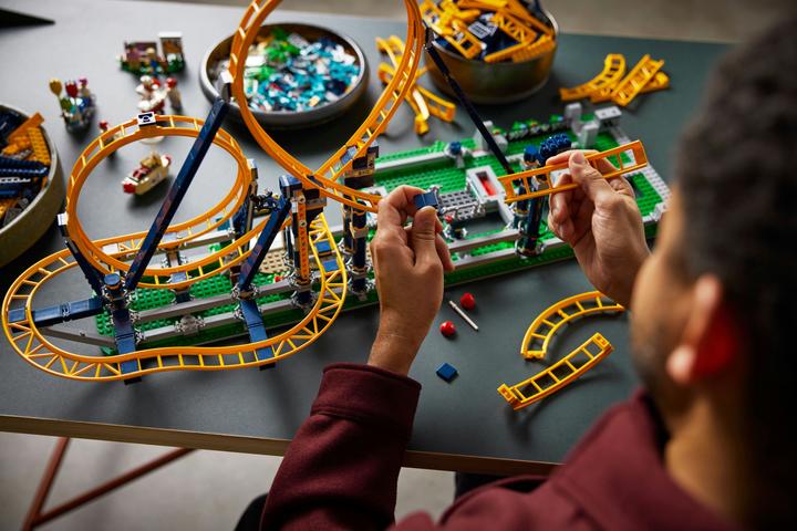 Produktbild LEGO Looping-Achterbahn (10303, LEGO Icons, LEGO Seltene Sets)