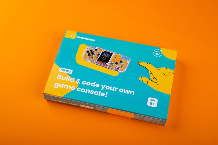 Actual product image CircuitMess Nibble - gaming console