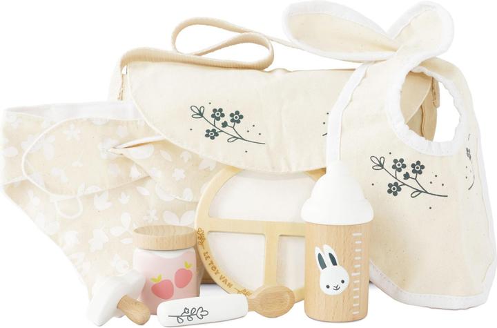 Doll accessories