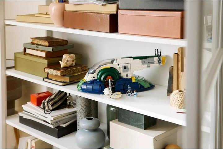 Produktbild LEGO Jango Fetts Sternenschiff der Firespray-Klasse (LEGO Star Wars)