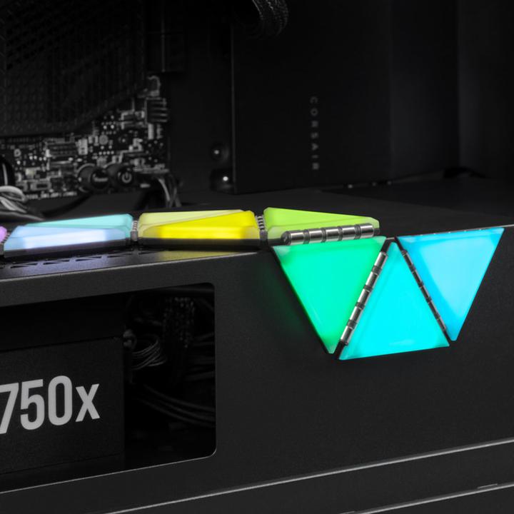 Actual product image Corsair iCUE LC100 Smart Case Starter Kit (Multicoloured)