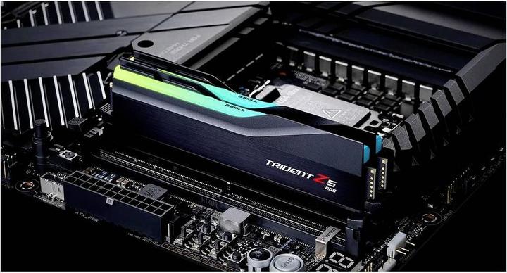 Productafbeelding G.Skill Trident Z5 RGB (2 x 16GB, 6000 MHz, DDR5 RAM, DIMM 288 pin)