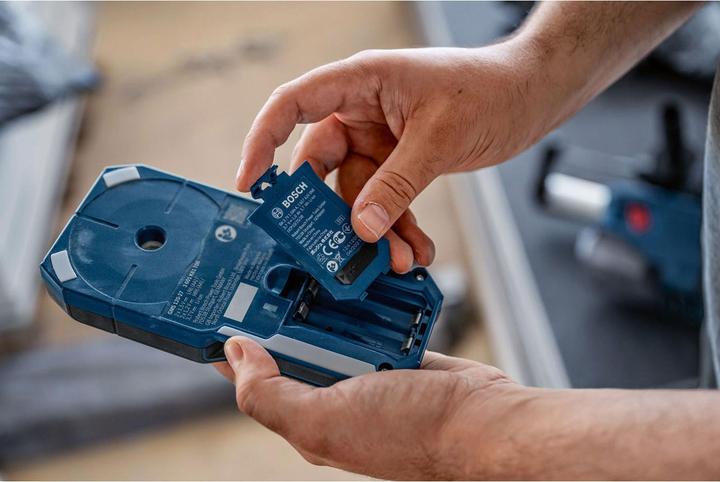 Produktbild Bosch Professional Ortungsgerät GMS 120-27 mit Tasche 2 x 1,5 V LR6-Batterie (AA)
