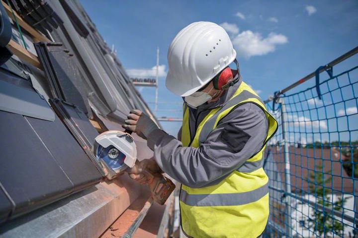 Actual product image Bosch Professional GWS 18V-180 PC (180 mm)