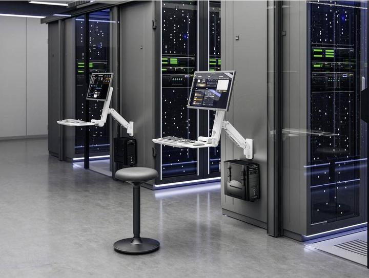 Produktbild SpeaKa Professional Monitor Wandhalterung Höhenverstellbar (Wand, 49", 20 kg)