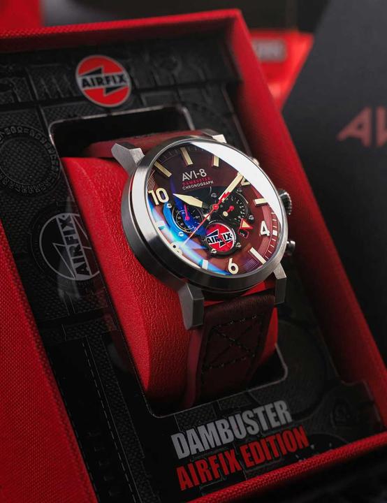 Actual product image AVI-8 AV-4107-04 (Pilot watch, Chronograph)