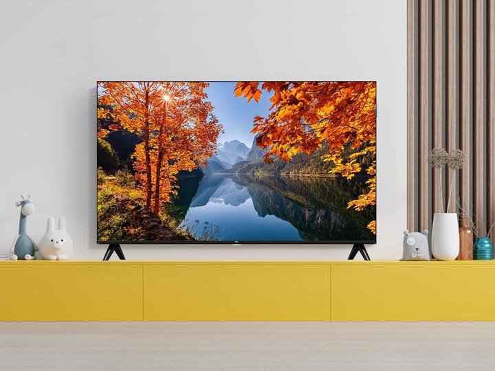 Produktbild TCL 32V5C 80 cm (32) (32", QLED, Full HD, 2025)