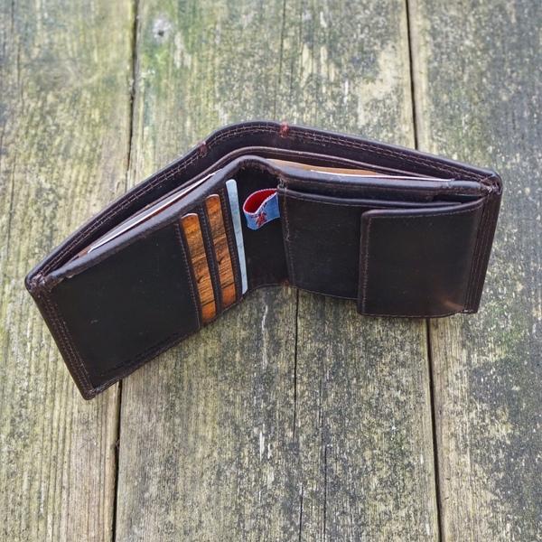 Actual product image Jack kinsky Colombo billfold small square