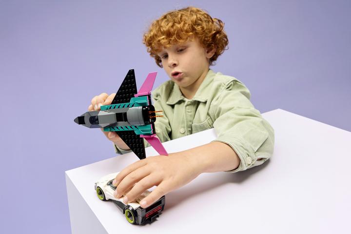 Actual product image LEGO Düsenflieger vs. Rennauto (60489, LEGO City)