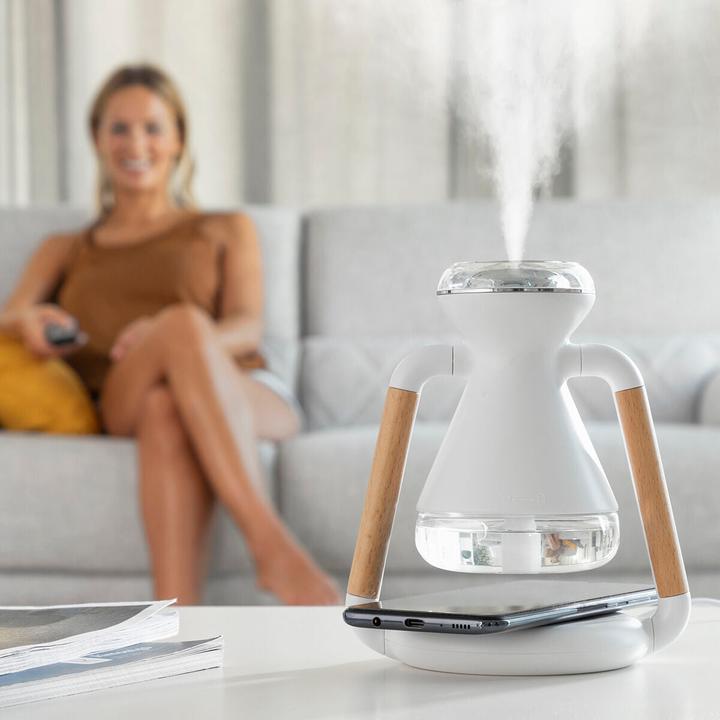 Actual product image InnovaGoods Humidifier, aroma diffuser and wireless charger, 3-in-1 Misvolt (230 ml)