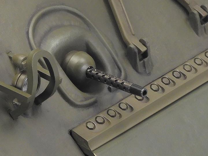 Actual product image Tamiya 1/16 RC M4 Sherman 105mm Howitzer (Mech.Steering System) (Kit)