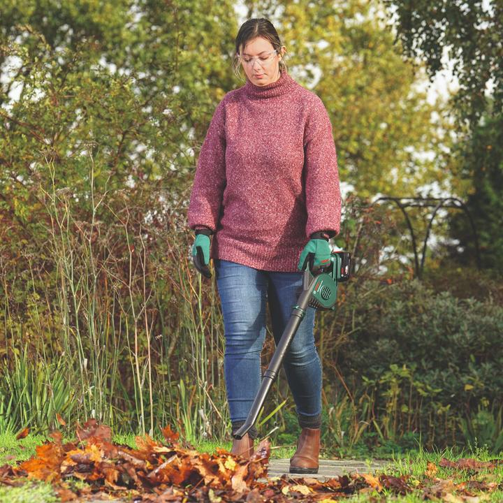 Actual product image Bosch Home & Garden UniversalLeafBlower 18V-130 (Rechargeable battery operated, Leaf blower)