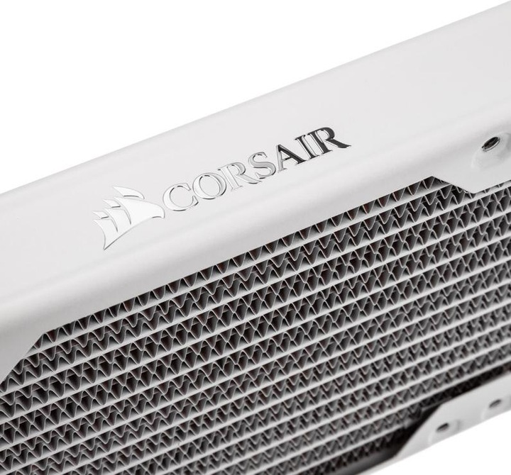 Actual product image Corsair Hydro X Series XR5 (120 mm)