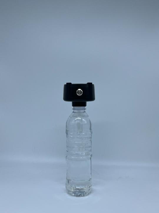 Actual product image Ladis Bottle cap - portable UV steriliser