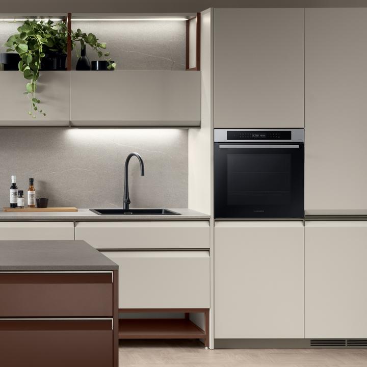 Produktbild Samsung NV7B4040VBS