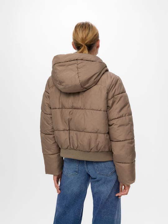Actual product image Vero Moda VMKYLIE Jacke Daunenjacke (M)