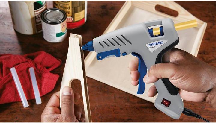 Actual product image Dremel Transparent glue sticks GG13