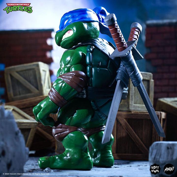 Produktbild Mondo Teenage Mutant Ninja Turtles Soft Vinyl Figur Leonardo 25 cm