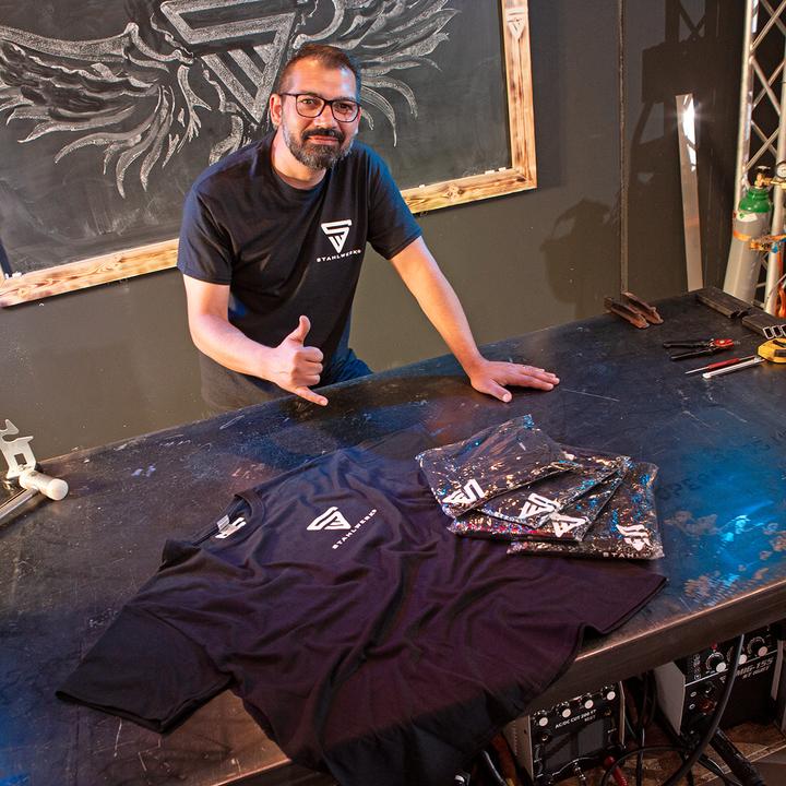 Produktbild Stahlwerk T-Shirt Schwarz Grösse XL Kurzarm-Hemd mit Logo-Print 100% Baumwolle (XL)