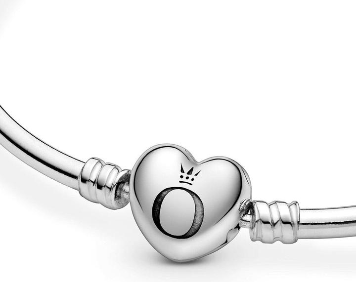 Produktbild Pandora Moments Armreif mit Herzverschluss (17 cm, Silber)