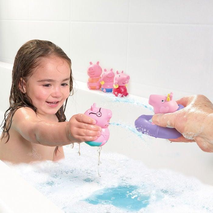 Produktbild Tomy Peppa & Familie Badespritzer