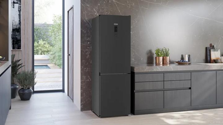 Actual product image Siemens iQ300, Free-standing fridge-freezer combination with bottom freezer compartment, 186 x 60 cm (321 l)