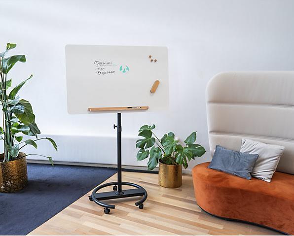 Produktbild Legamaster SKETCH INFINITE mobiles Flipchart Rundfuss