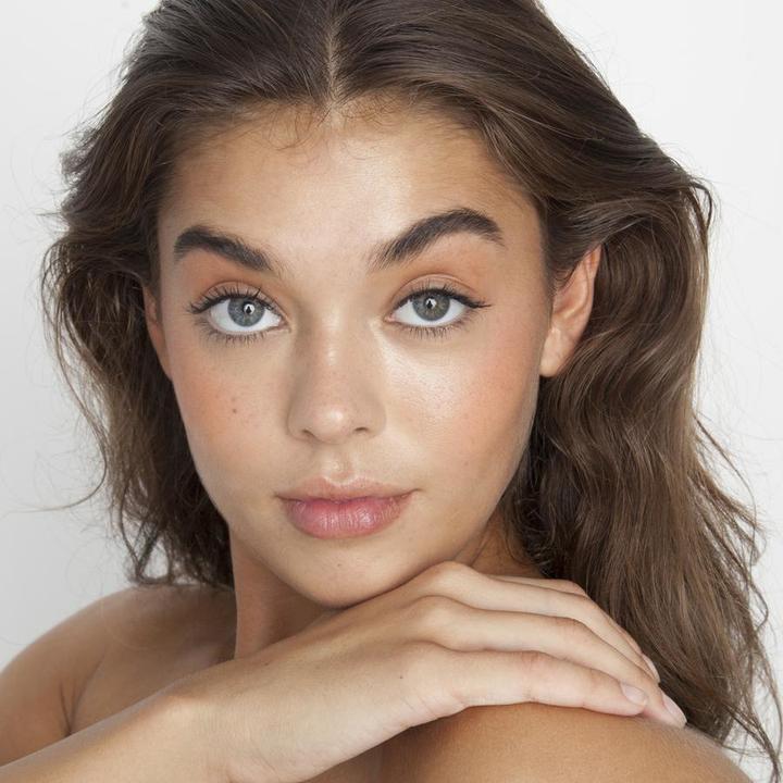 Actual product image The Balm Thebalm Hot Mama! Shadow/ Blush 700 (Rose)