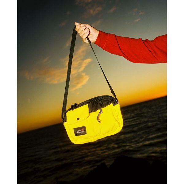 Produktbild Long Weekend Santa Fe Shoulder Bag 3L Yellow Fleece