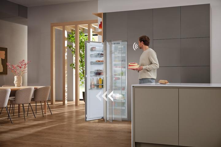 Actual product image Miele Refrigerator K 7798 C L (276 l)
