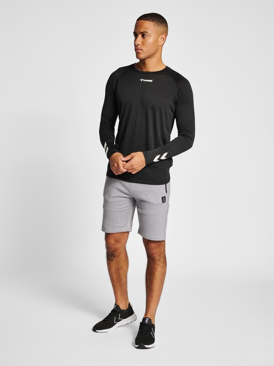 Actual product image hummel hmlMT INTERVAL SHORTS (M)