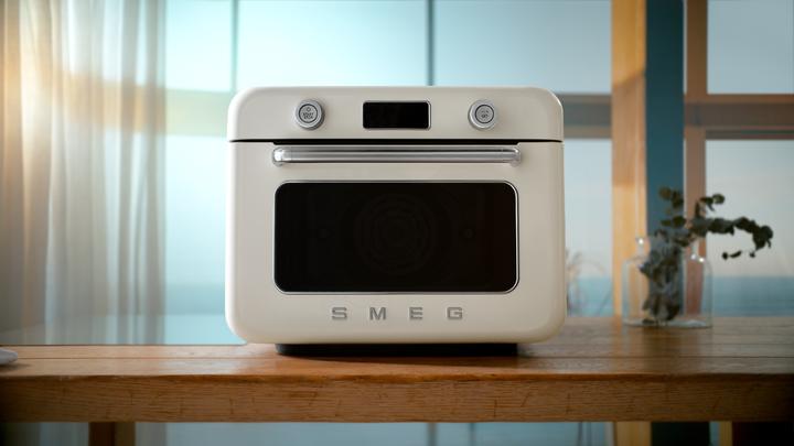 Actual product image Smeg COF01CREU