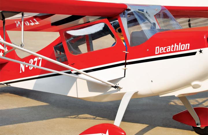 Produktbild Black Horse Super Decathlon 2540 mm ARF (Motorflugzeug)