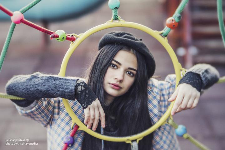 Image du produit Lensbaby Velvet 85 Canon RF (Canon RF, APS-C / DX, Plein format)