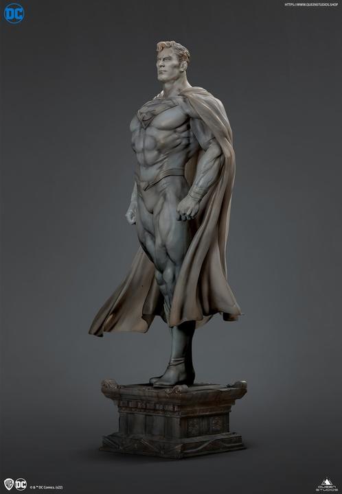 Actual product image Queen Studios DC Comics Museum Line statuette 1/4 Superman 60 cm