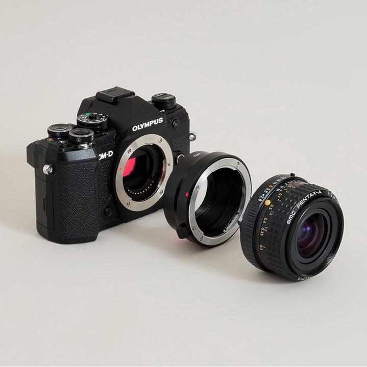 Produktbild Urth Lens Mount Adapter: Compatible with Pentax K Lens to Micro Four Thirds (M4/3) Camera Body