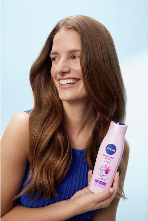 Actual product image NIVEA Hair Milk Natural Shine Mild (SZdW,W,400) (Liquid shampoo)