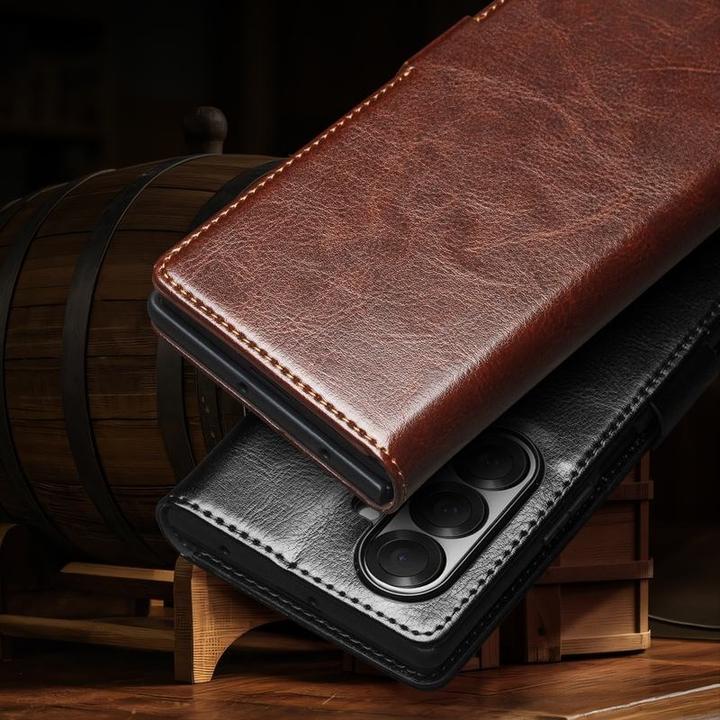 Image du produit QiAlino Fourre Flip cuir véritable avec fermeture magnétique foncé (Samsung Galaxy Z Fold7)