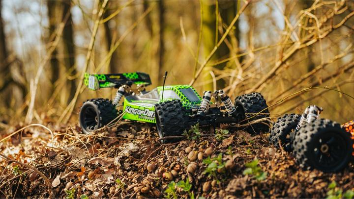 Actual product image Carson 1:8 King of Dirt 2.0 100% RTR grün (RTR Ready-to-Run)