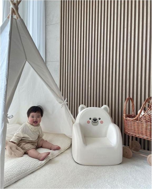 Actual product image Dwinguler Ice Bear (Child armchair)