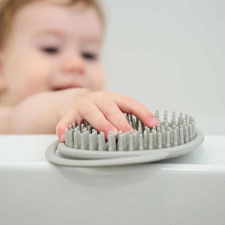 Actual product image Haakaa Silicone Shampoo Brush - Grey