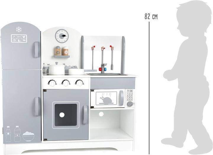 Actual product image small foot Toy kitchen with fridge