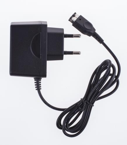 Actual product image Trade Invaders DS fat/GBA SP AC adapter (in F&G bag label) (Switch)