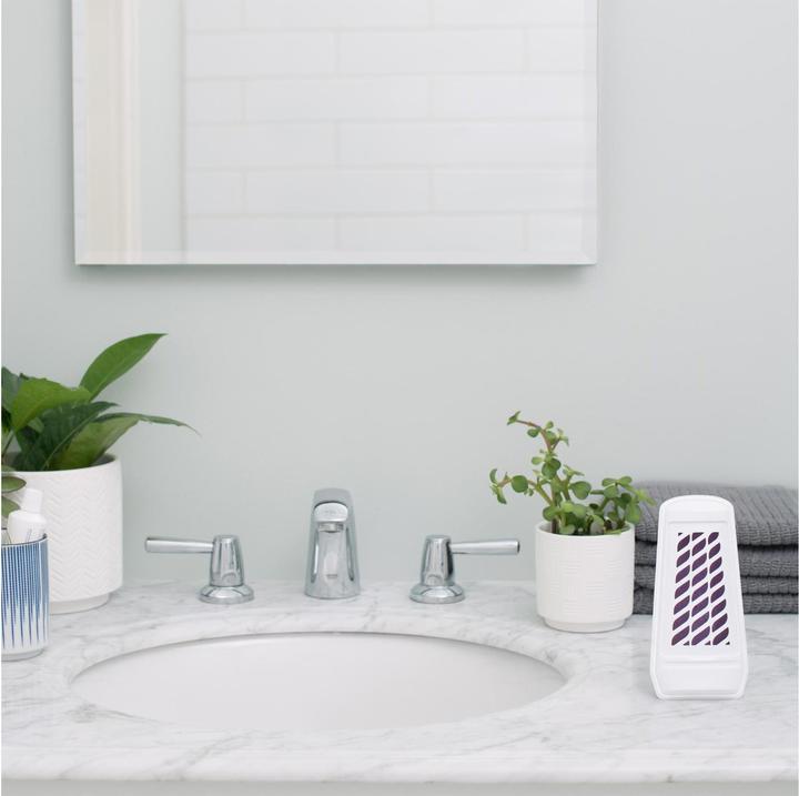 Actual product image Glade Gel Air Freshener Muguet