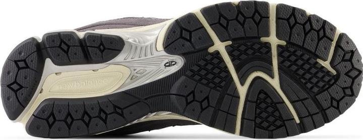 Produktbild New Balance M2002RSH (42)