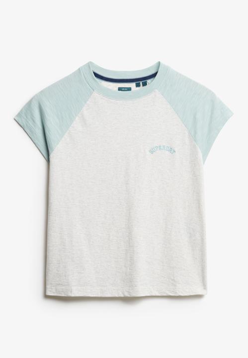 Actual product image Superdry Organic Cotton Essential Logo Raglan T-Shirt (10XL)