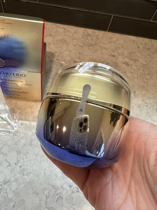 Actual product image Shiseido Vital Perfection (50 ml, 24h cream)